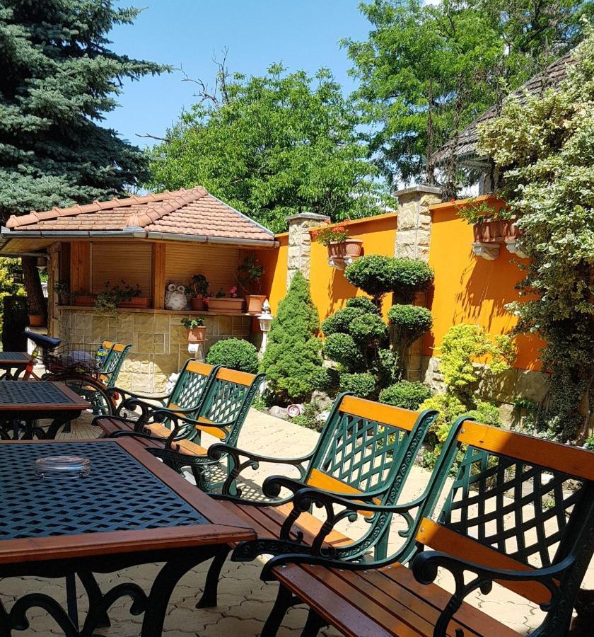 Penzion Kormos Sturovo Exterior photo